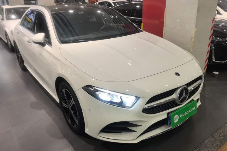 Used Mercedes-Benz A-Class 2022 Second Facelift A 200 L Sport Sedan Fashion Version