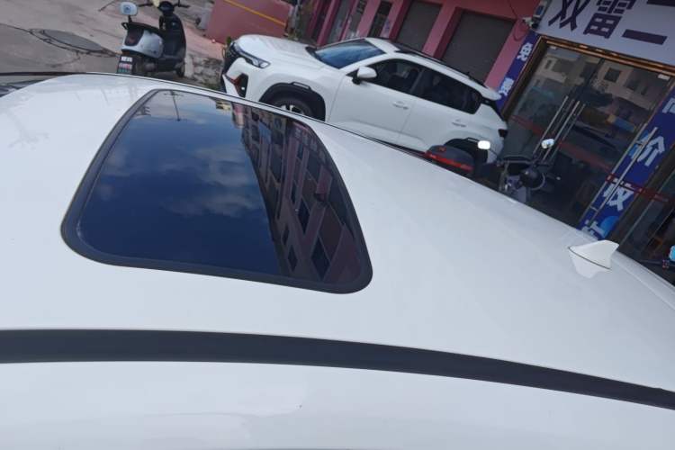 Used Ford Focus 2015 Hatchback EcoBoost 125 Automatic Supreme Style Edition
