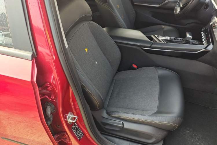 Used Baojun RC-5 2020 RC-5W 1.5T CVT Smart Luxury Edition
