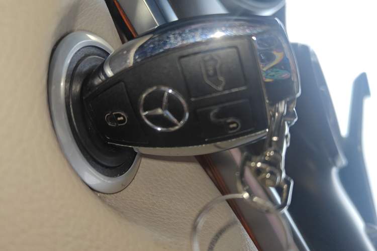 Used Mercedes-Benz V-Class 2021 V 260 L Long-wheelbase Luxury Edition
