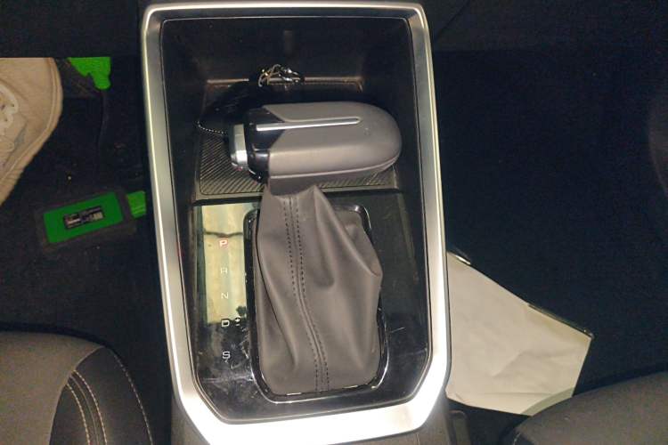 Used Wuling Alvez 2022 1.5L CVT Comfort Edition
