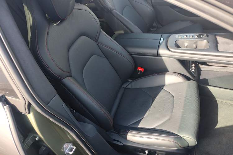 Used  SU7 2024 Four-Wheel Drive Ultra-Long Range Advanced Intelligent Driving Max Edition