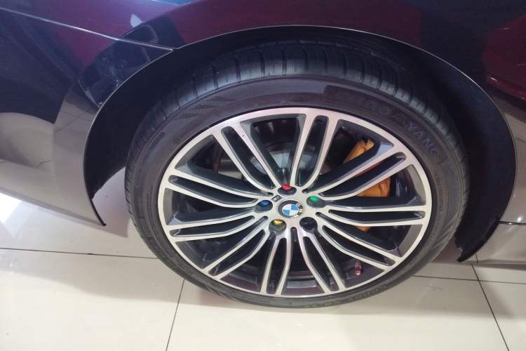 Used BMW 5 Series 2018 Facelifted 530Li xDrive M Sport Package