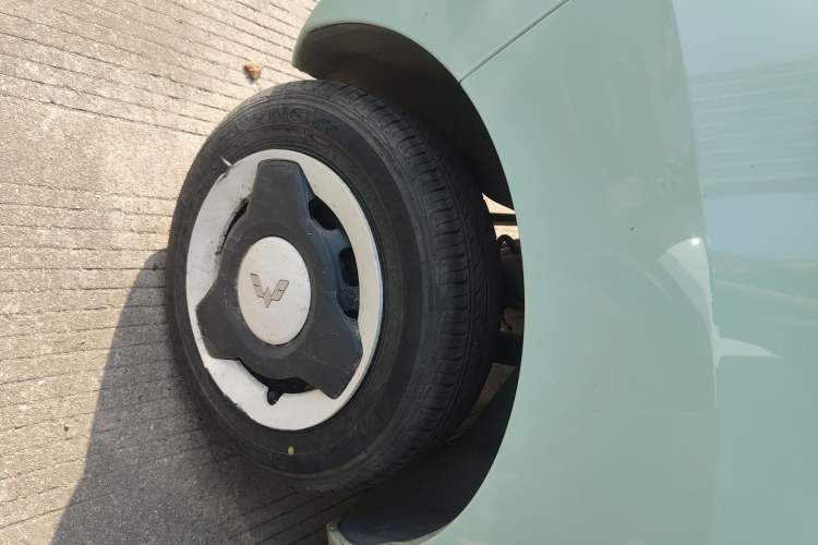 Used Wuling Hongguang MINIEV 2021 Macaron Premium Model – Lithium-NMC
