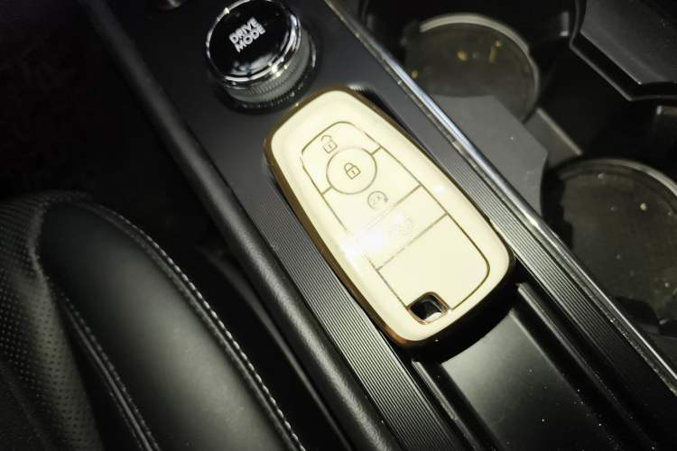 Used Lincoln Corsair 2022 2.0T Two-Wheel Drive Deluxe Edition