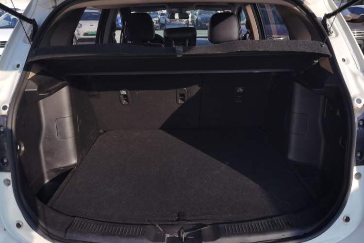 Used Suzuki S-Cross 2015 1.4T Automatic Two-Wheel Drive Prestige Model
