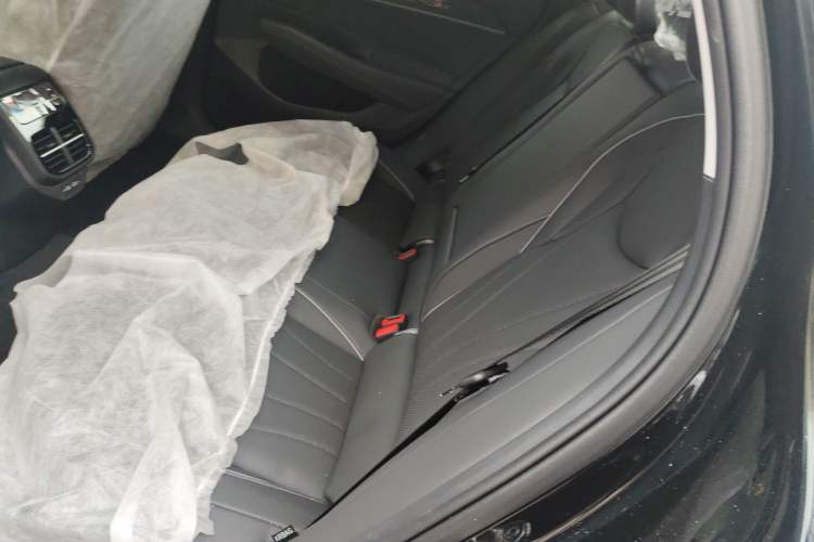 Used Volkswagen Passat 2025 Pro 380TSI Dragon Supreme Edition