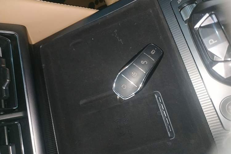 Used BYD Song L DM-i 2024 160 km Excellence Version
