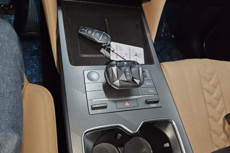 Used BYD Song L DM-i 2025 Intelligent Driving Version 160 km Beyond-Range Type
