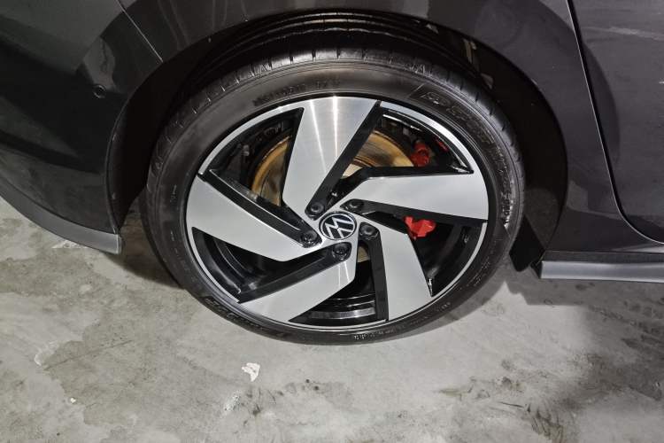 Used Volkswagen Golf GTI 2021 Facelift 380TSI DSG GTI
