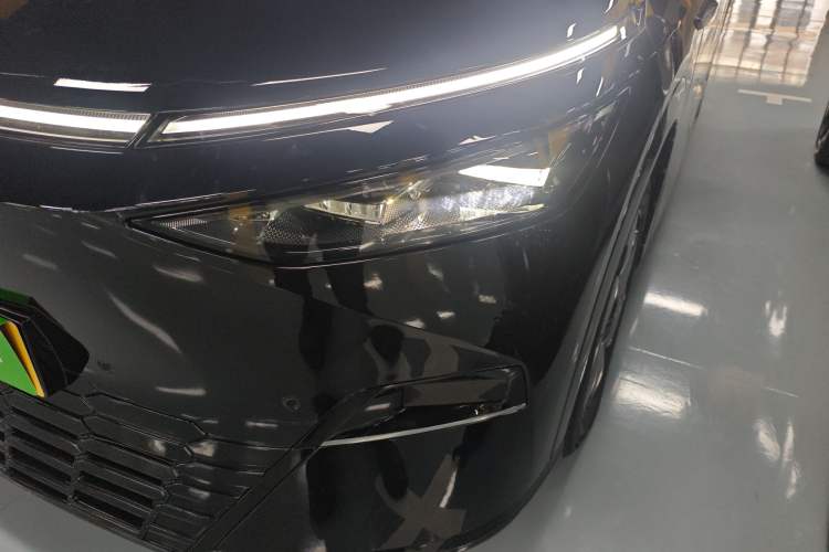 Used XPeng X9 2024 702 Ultra-Long Range Pro