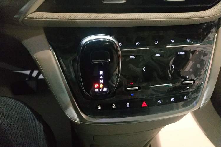 Used Buick GL8 2022 ES Landtrek 653T Comfort Edition
