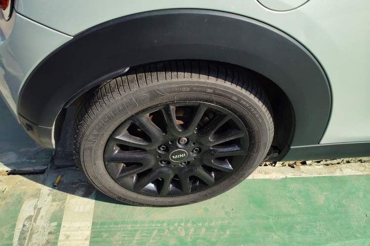 Used  MINI 2019 1.5T COOPER Classic Edition
