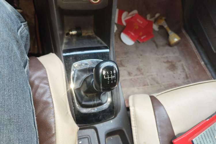 Used Baojun 310W 2017 1.5L Manual Fashion Model China V
