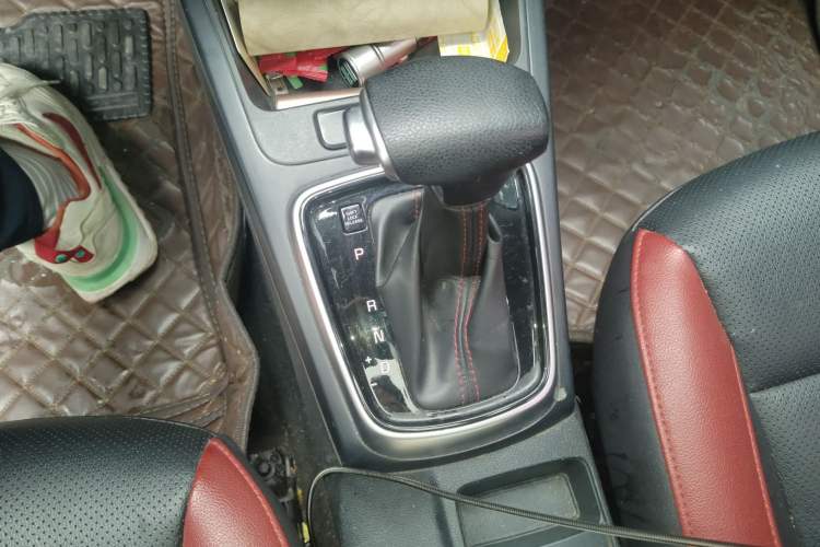 Used Kia KX Cross 2018 1.6L Automatic Dynamic Sunroof Version
