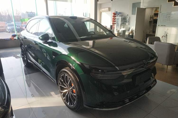 Used Zeekr 7X 2025 100 kWh Long-Range Rear-Wheel Drive with Intelligent Driving Features
