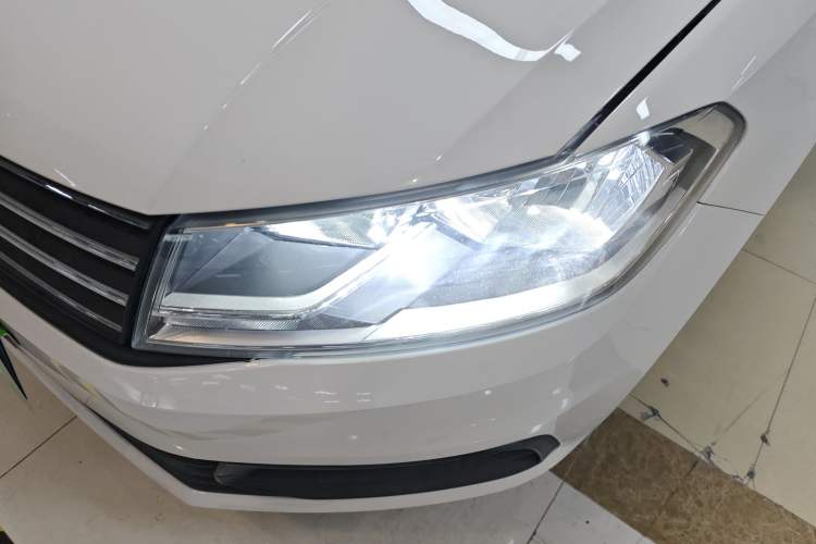 Used Volkswagen Santana 2017 Haval H9 1.6L Automatic Comfort Edition
