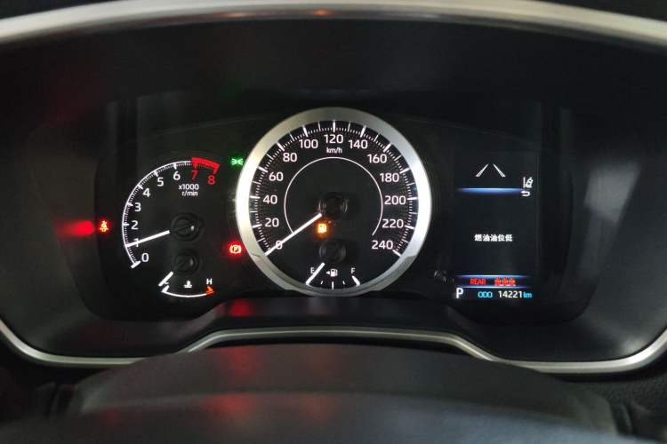 Used Toyota FRONTLANDER 2022 2.0L CVT Luxury PLUS Edition
