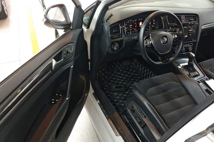 Used Volkswagen Golf 2020 Zhiai Edition 280TSI DSG Luxury Model