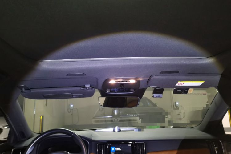 Used Volvo S90 2017 T4 Zhiyi Edition
