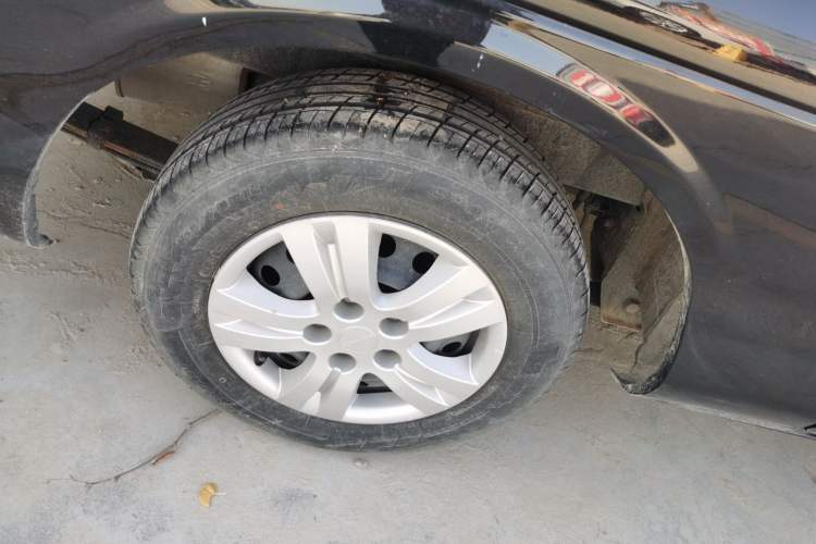 Used FORTHING Lingzhi 2022 M5L 1.6L Utility Model 7 Seats
