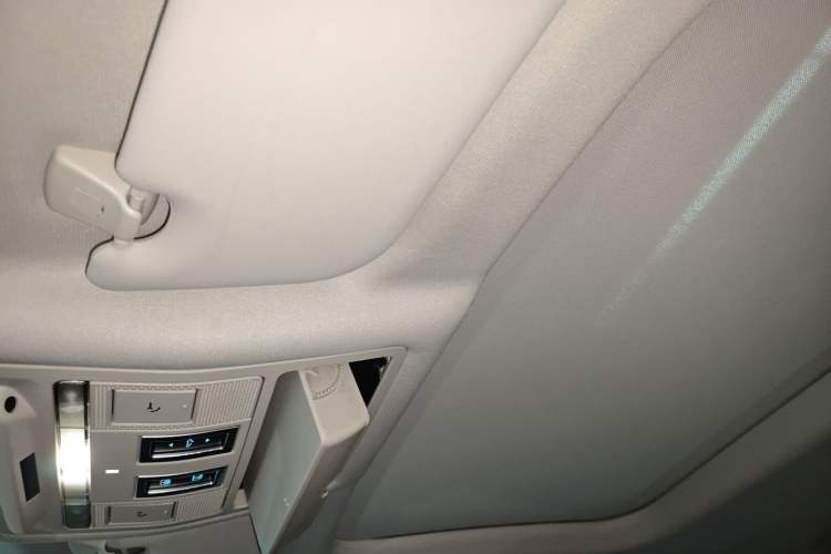 Used Jaguar XE 2017 2.0T 200 PS R-Sport
