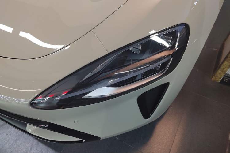 Used  SU7 2024 Four-Wheel Drive Ultra-Long Range Advanced Intelligent Driving Max Edition
