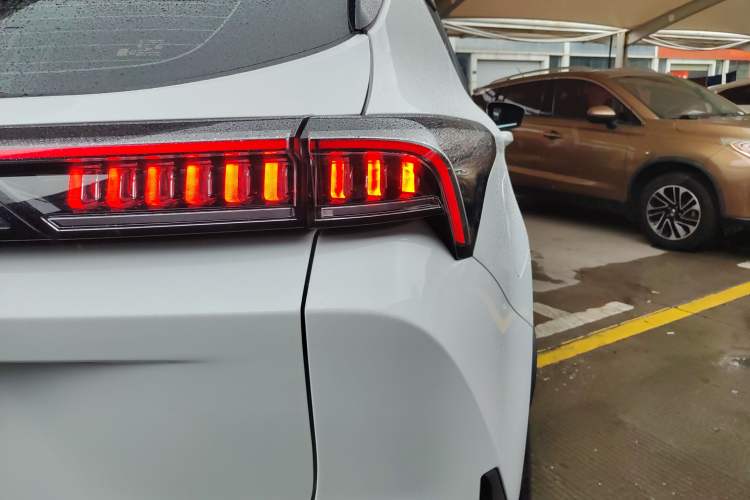 Used JETOUR Shanhai Shanhai L7 2024 1.5T 120km ULTRA 7-Seater
