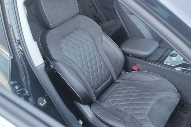 Used Hongqi HS5 2019 2.0T Smart Connect Flagship All-Wheel-Drive Version