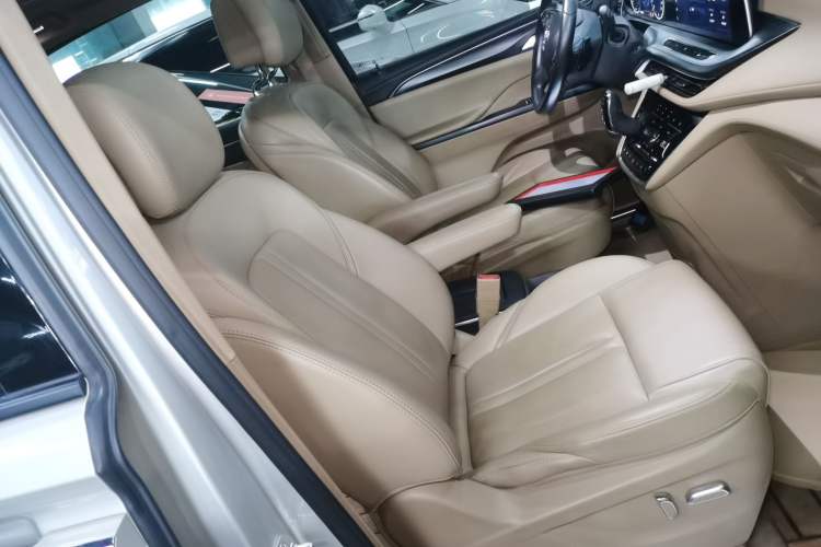 Used Buick GL8 2021 ES Land Cruiser 653T Flagship Model
