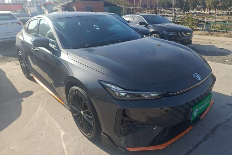 Used Changan UNI-V 2024 1.5T Prestige Sport Edition
