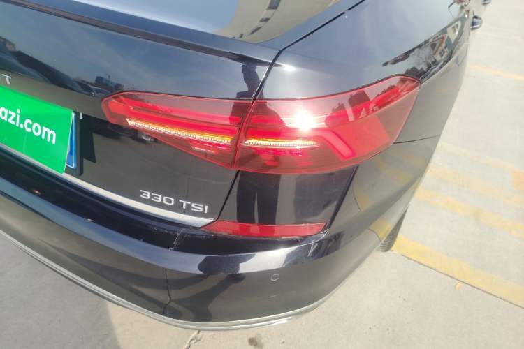 Used Volkswagen Passat 2020 Revised Version 330TSI Luxury Edition China VI Standard
