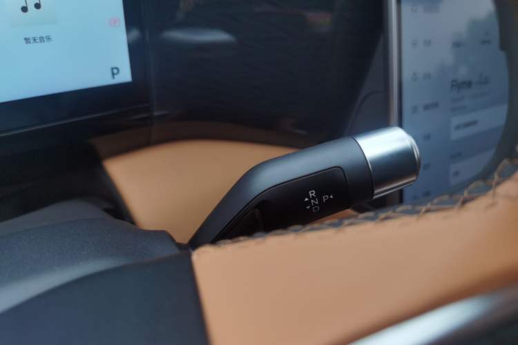 Used  L7 2025 EM-i 115km Exploration+ Edition