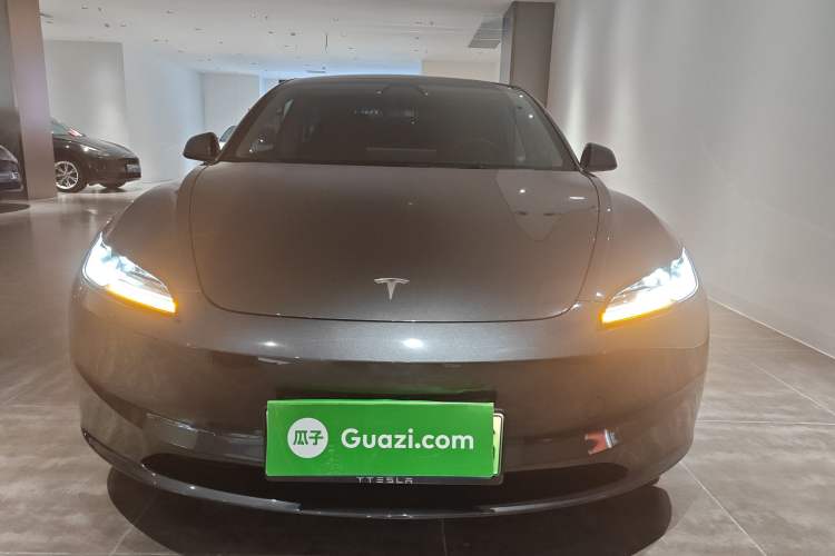 Used Tesla Model 3 2023 Long-Range All-Wheel-Drive Version
