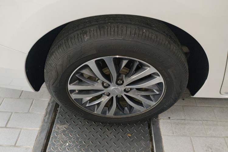 Used Buick GL8 2023 ES Lu Zun Comfort Model
