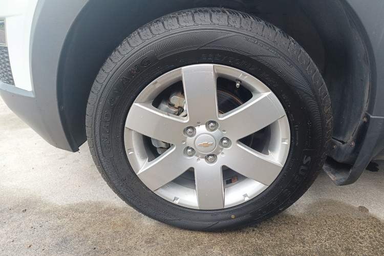 Used Chevrolet Captiva 2014 2.4L Two-Wheel Drive Urban Version 7 Seats
