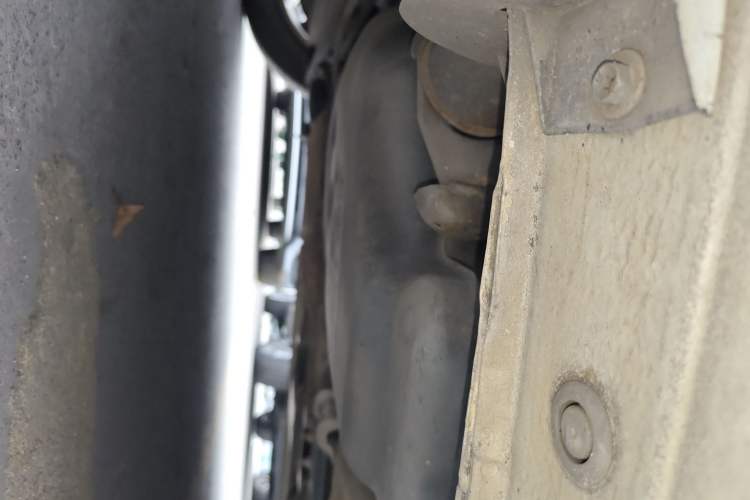 Used Nissan Tiida 2013 1.6L CVT Cool Cafe Edition
