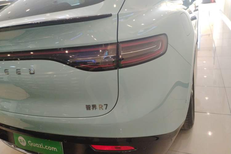 Used Hima Luxeed R7 2025 Range-Extended Version 251 km Max