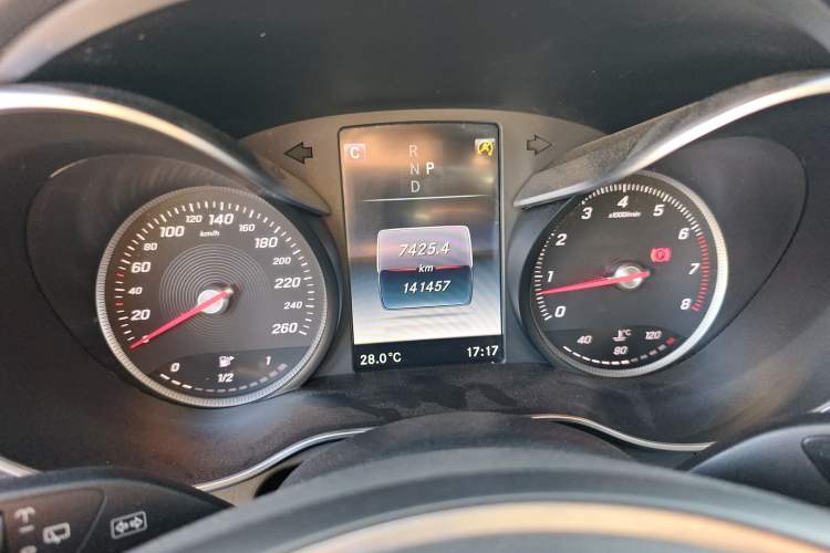 Used Mercedes-Benz GLC 2017 GLC 260 4MATIC Luxury Model