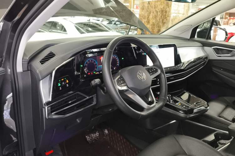 Used Volkswagen Talagon 2023 Facelift 380TSI All-Wheel-Drive Luxury Jiajing Pro 6-Seater
