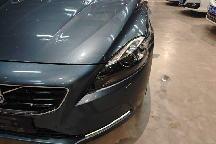 Used Volvo V40 2014 2.0T Zhiya Edition