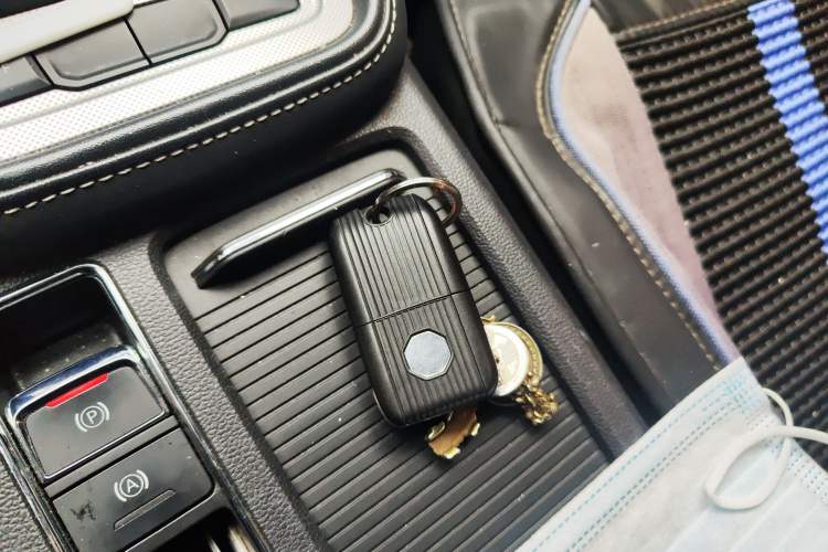 Used MG 6 2017 20T Manual Luxury Smart Connect Version China V Standard