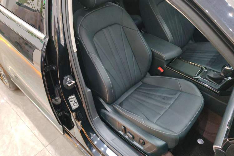 Used Volkswagen Passat 2025 Premium Version 380TSI Dragon Edition
