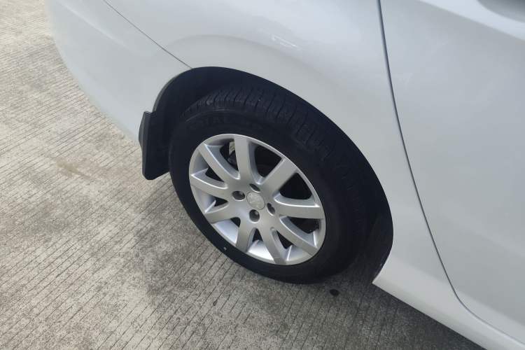 Used Peugeot 308 2014 Enjoyment Edition Classic 1.6L Automatic Fashion Model