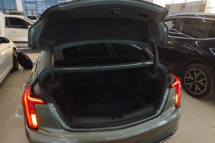 Used Cadillac CT5 2022 28T Fashion Edition
