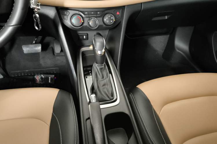 Used Chevrolet Monza 2022 320 Automatic Enjoyment Sunroof Version