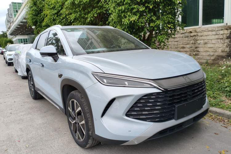 Used BYD Song L DM-i 2025 Intelligent Driving Version 160 km Beyond-Range Type