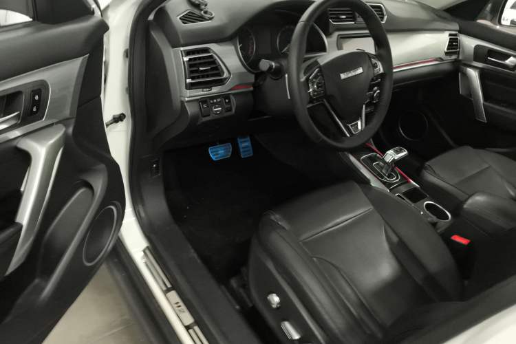 Used Haval H2 2018 Blue-Label 1.5T Dual-Clutch Two-Wheel-Drive Luxury Model
