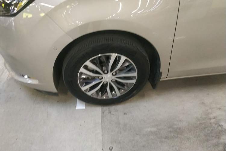 Used Buick GL8 2021 ES Land Cruiser 653T Luxury Edition
