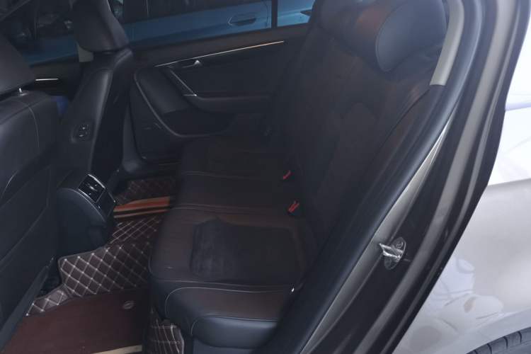 Used Volkswagen Magotan 2016 1.8TSI Luxury Comfort Model
